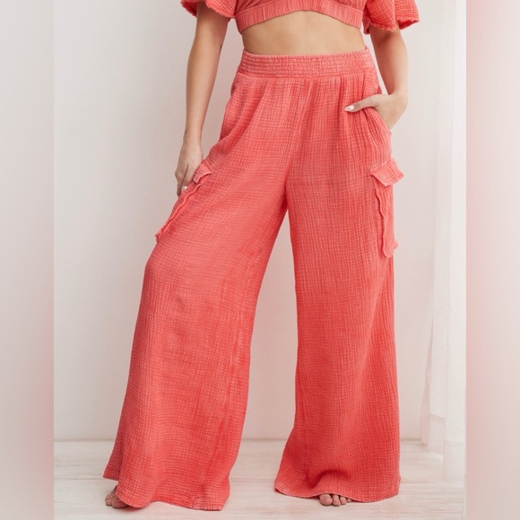 aerie Pants - Aerie Women’s Haute Coral Gauzy High Waisted Cargo Pants, Size XS